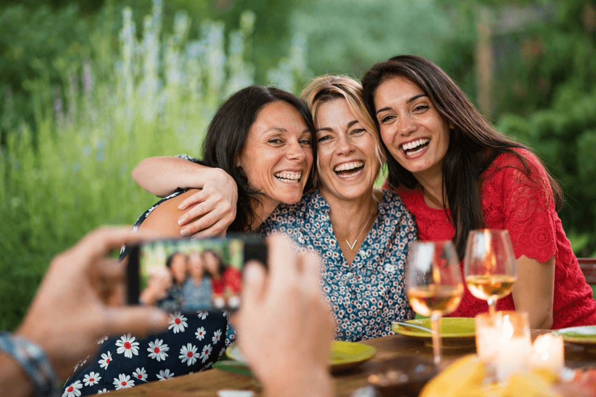 Hayatında Tutman Gereken 6 Arkadaş Tipi