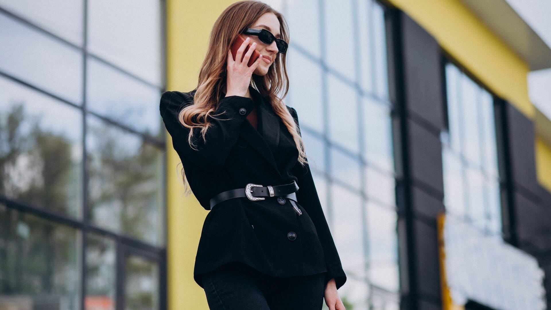 Kıyafetlerde Siyah Renk: Psikolojik Anlamları